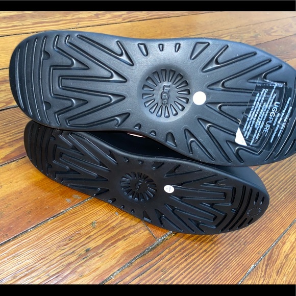 UGG Australia Classic Boom Buckle Boots Suede 5 6 - Picture 8 of 11